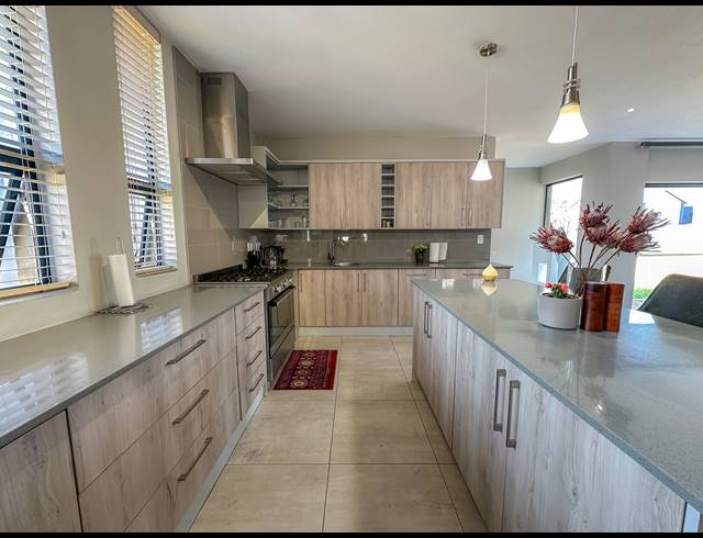 4 BEDROOM HOUSE FOR SALE IN MIDSTREAM MEADOWS